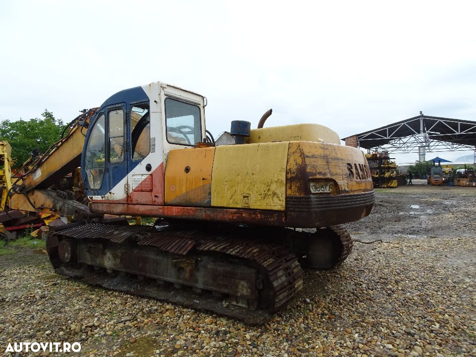 Escavator Samnsung SE 210 , Piese - 3