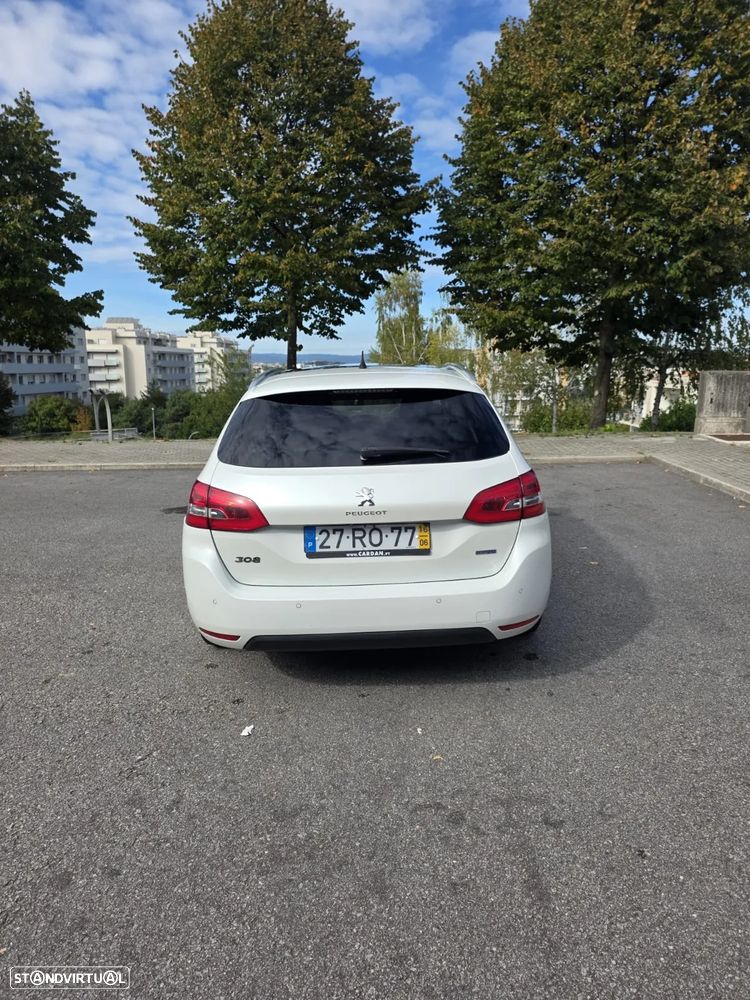 Peugeot 308 SW - 10
