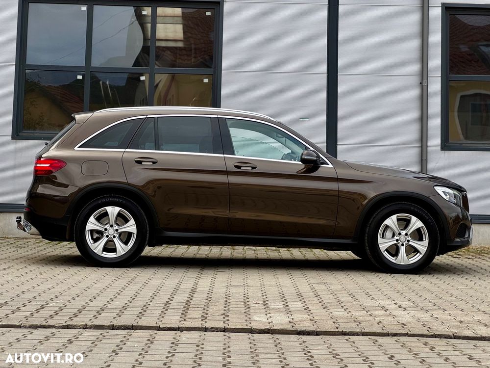 Mercedes-Benz GLC 220 d 4Matic 9G-TRONIC Exclusive - 29
