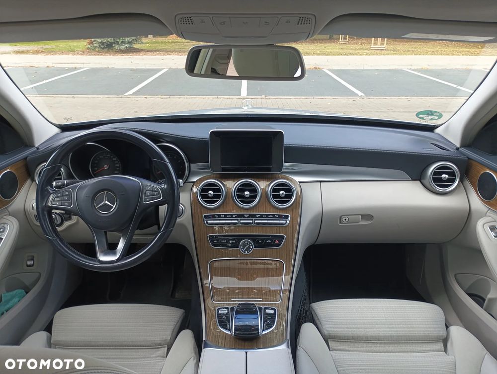 Mercedes-Benz Klasa C 250 7G-TRONIC - 13