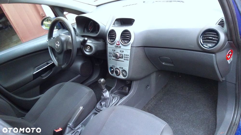 Opel Corsa 1.2 16V Enjoy - 9