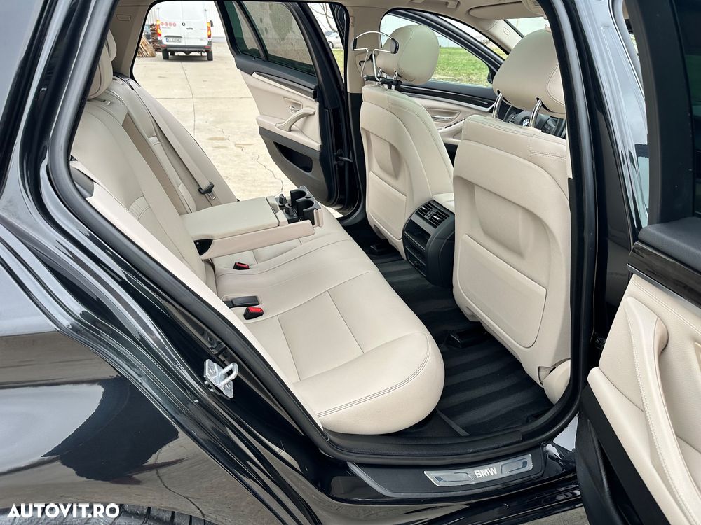 BMW Seria 5 520d Touring Aut. Luxury Line - 26