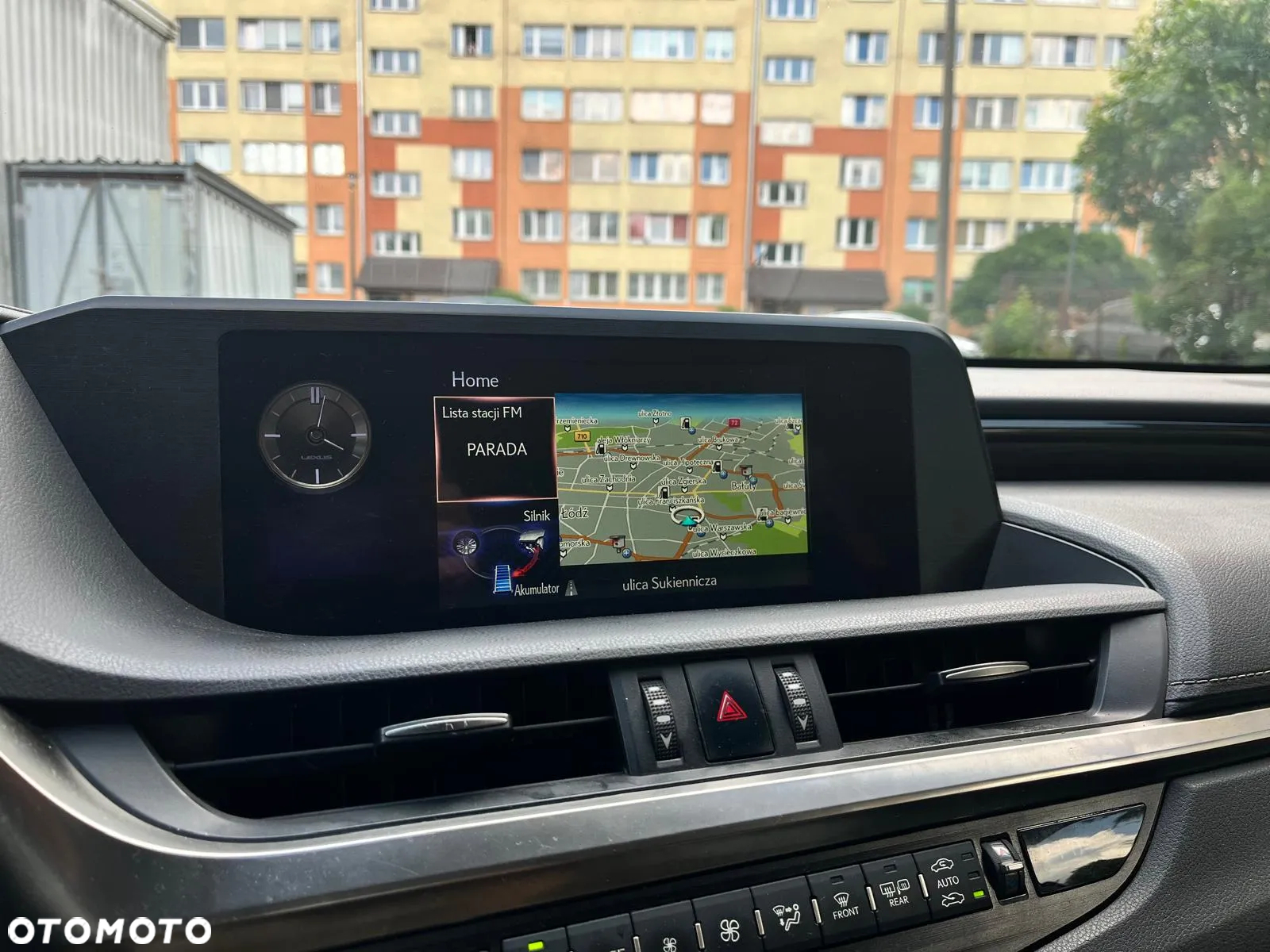 Lexus ES 300h Luxury Line - 15