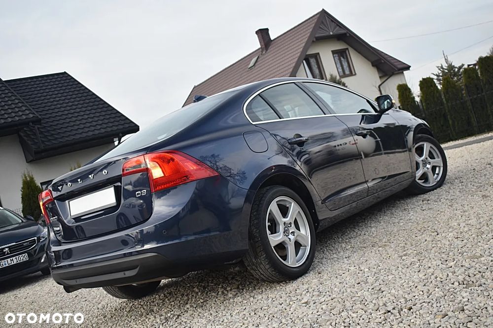 Volvo S60 D3 Momentum - 37