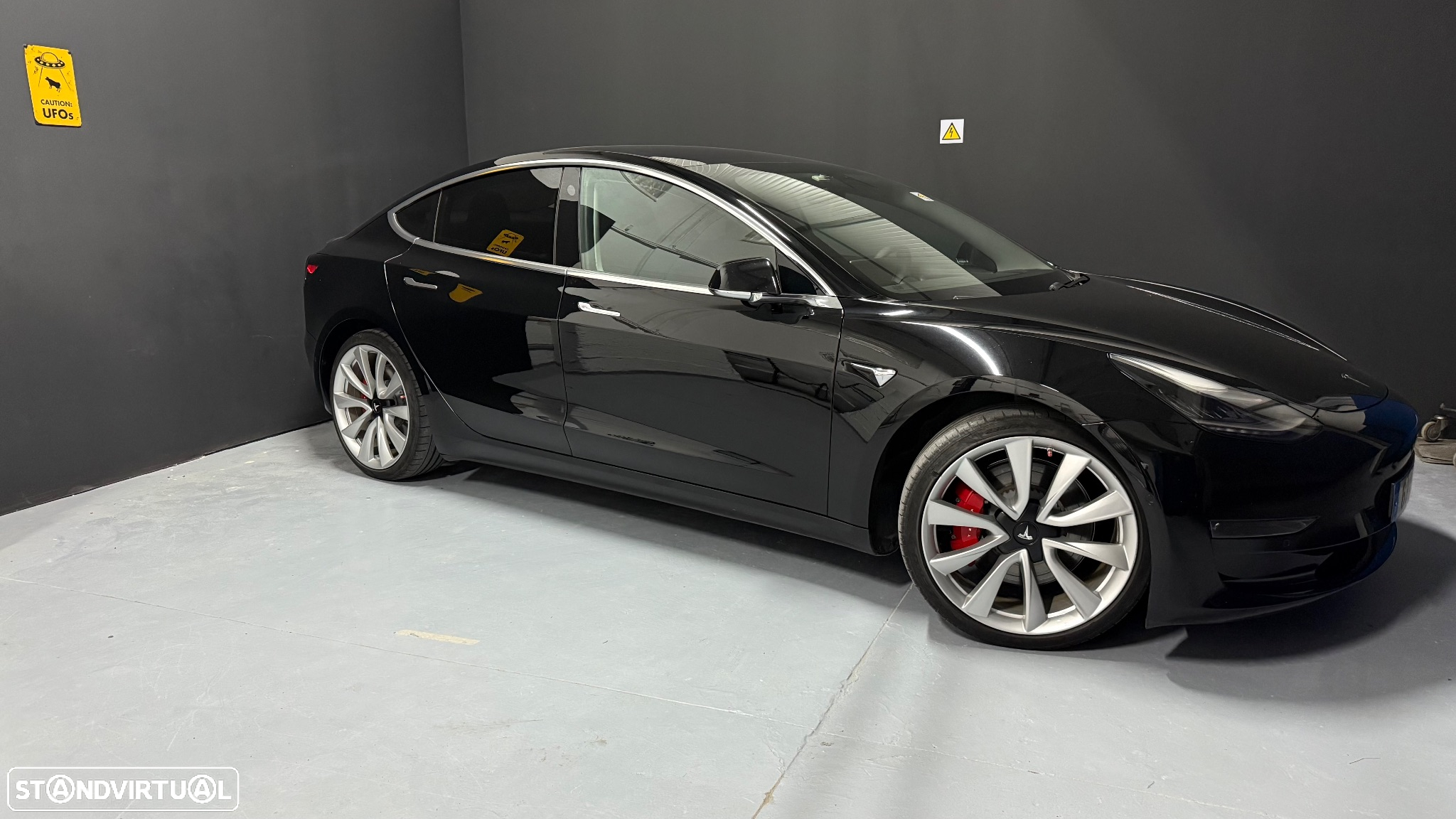 Tesla Model 3 Performance Dual Motor AWD - 2