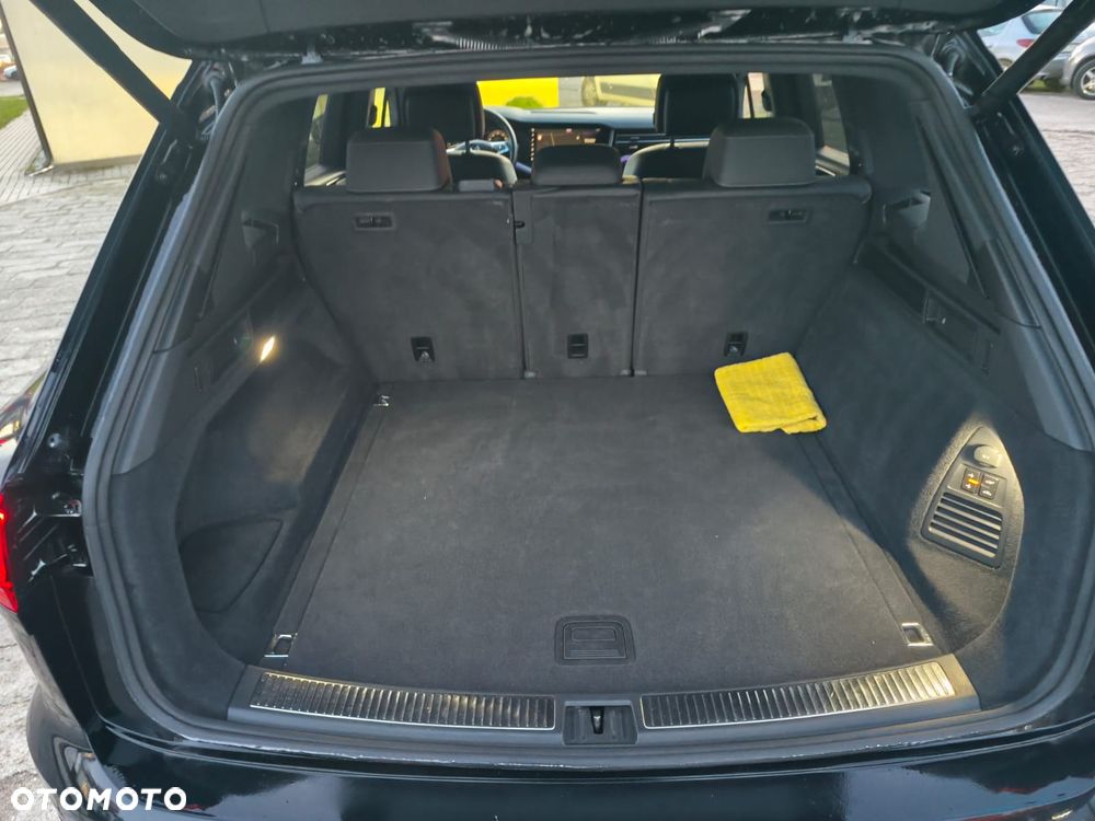 Volkswagen Touareg - 26