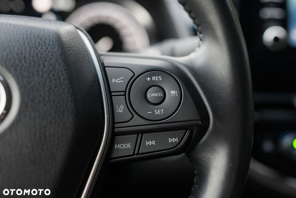 Toyota Camry 2.5 Hybrid Comfort CVT - 24