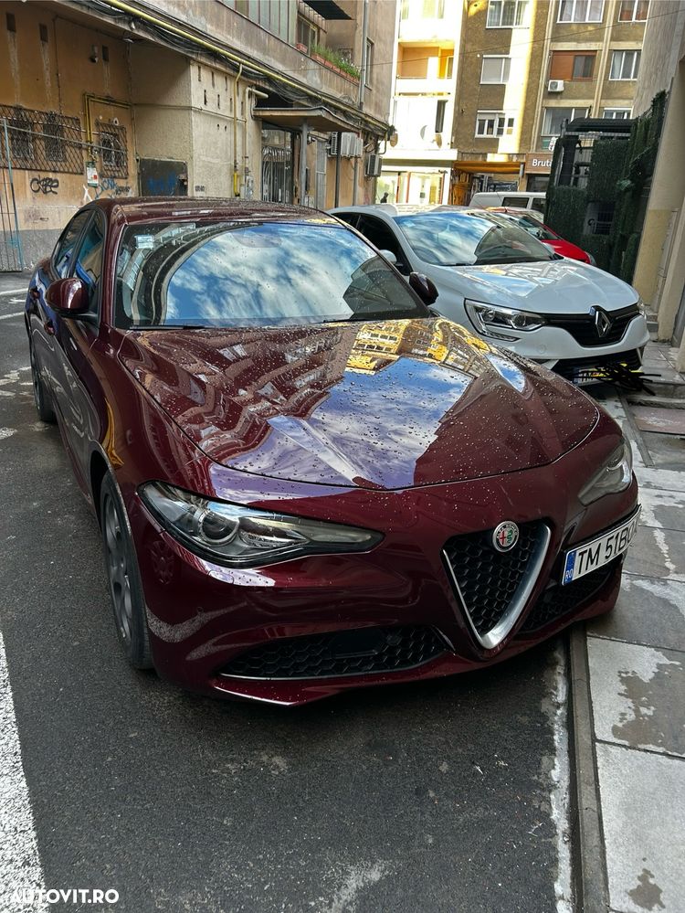 Alfa Romeo Giulia 2.0 Turbo 16V AT8 Business - 1