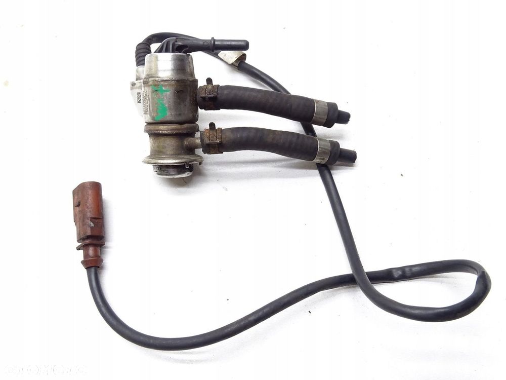 WTRYSKIWACZ WTRYSK ADBLUE 04L131113J 2.0 TDI AUDI A4 B8 A5 8T A6 C7