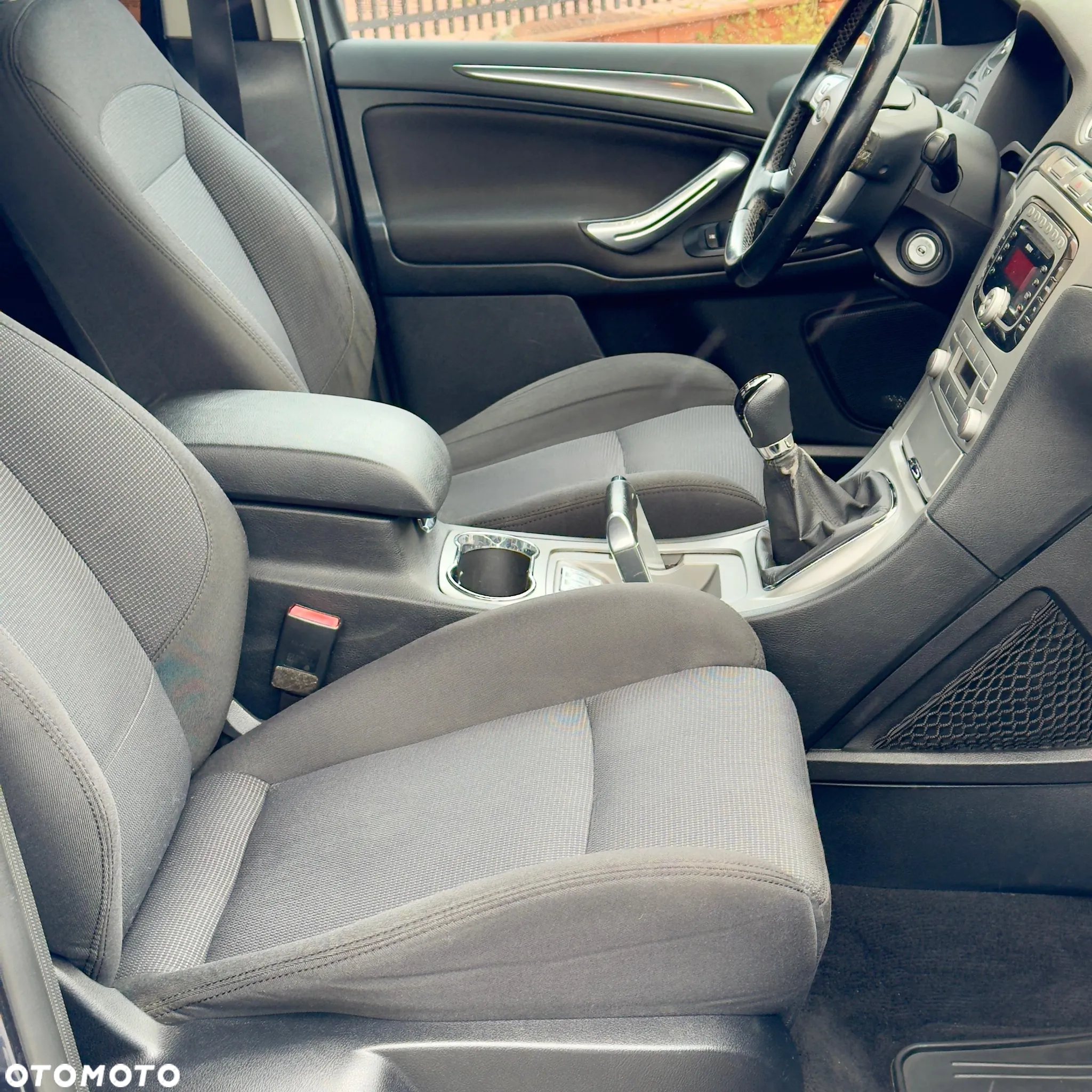 Ford S-Max - 37