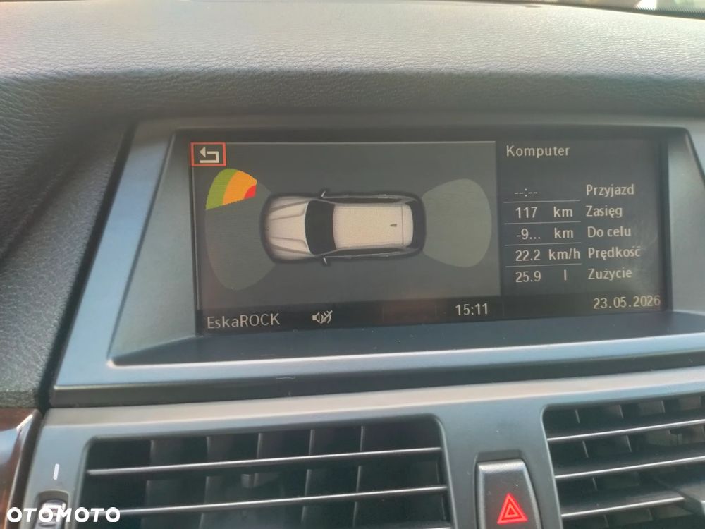 BMW X5 4.8i - 25