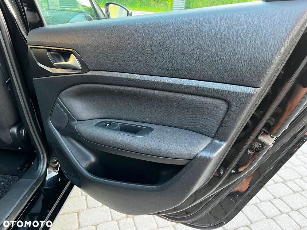 Peugeot 308 - 16