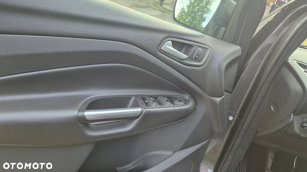 Ford Kuga 2.0 TDCi 4WD Titanium - 10