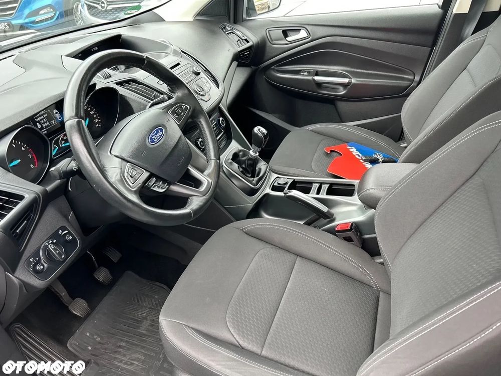 Ford Kuga 1.5 EcoBoost 2x4 Black & Silver - 9