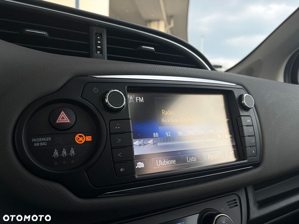 Toyota Yaris - 32