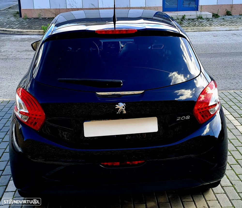Peugeot 208 1.4 HDi Allure - 17