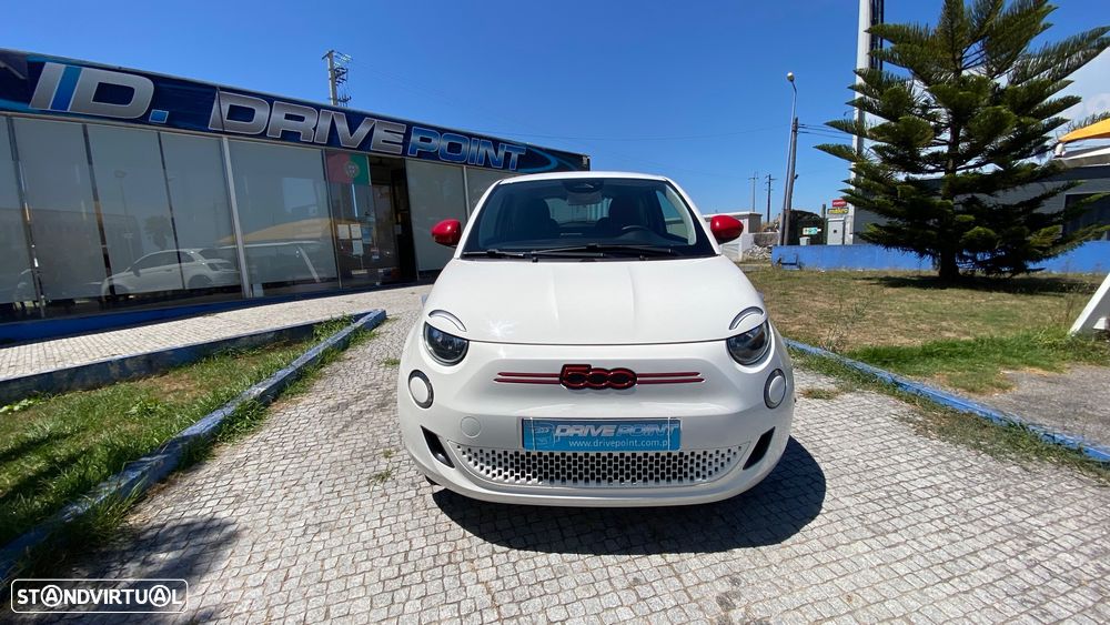 Fiat 500e (RED) - 7