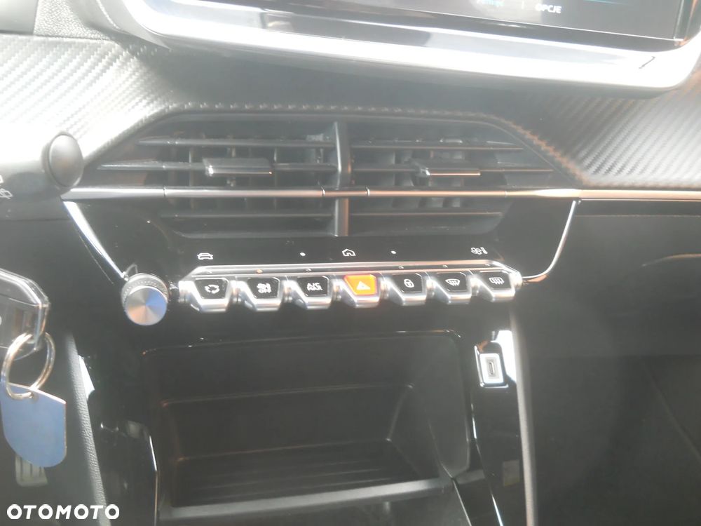 Peugeot 2008 156 Active - 13