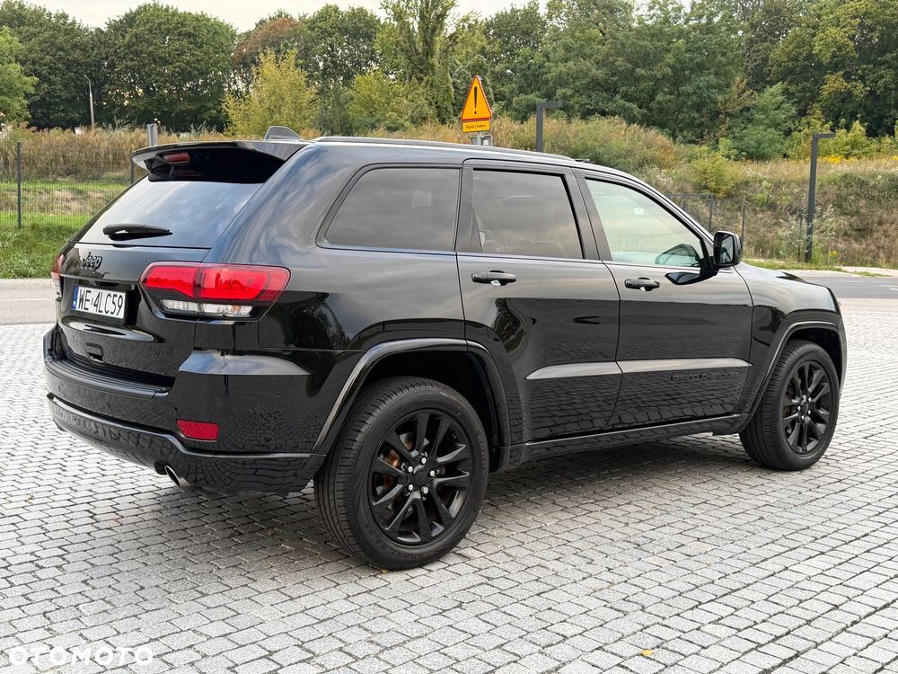 Jeep Grand Cherokee - 8