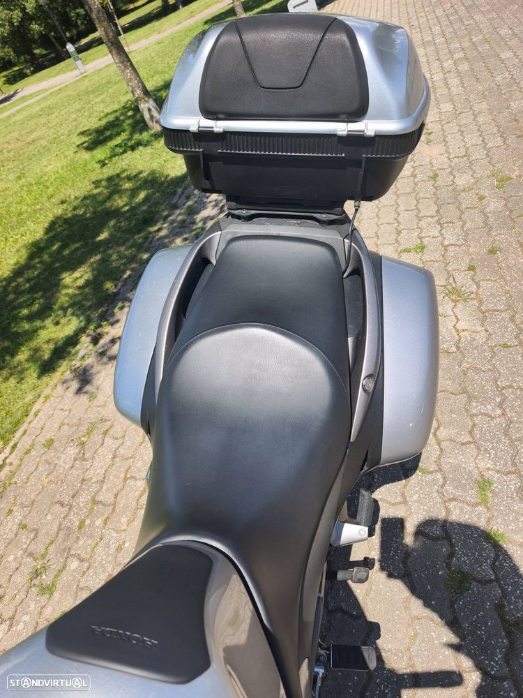 Honda Deauville 700 Abs - 3