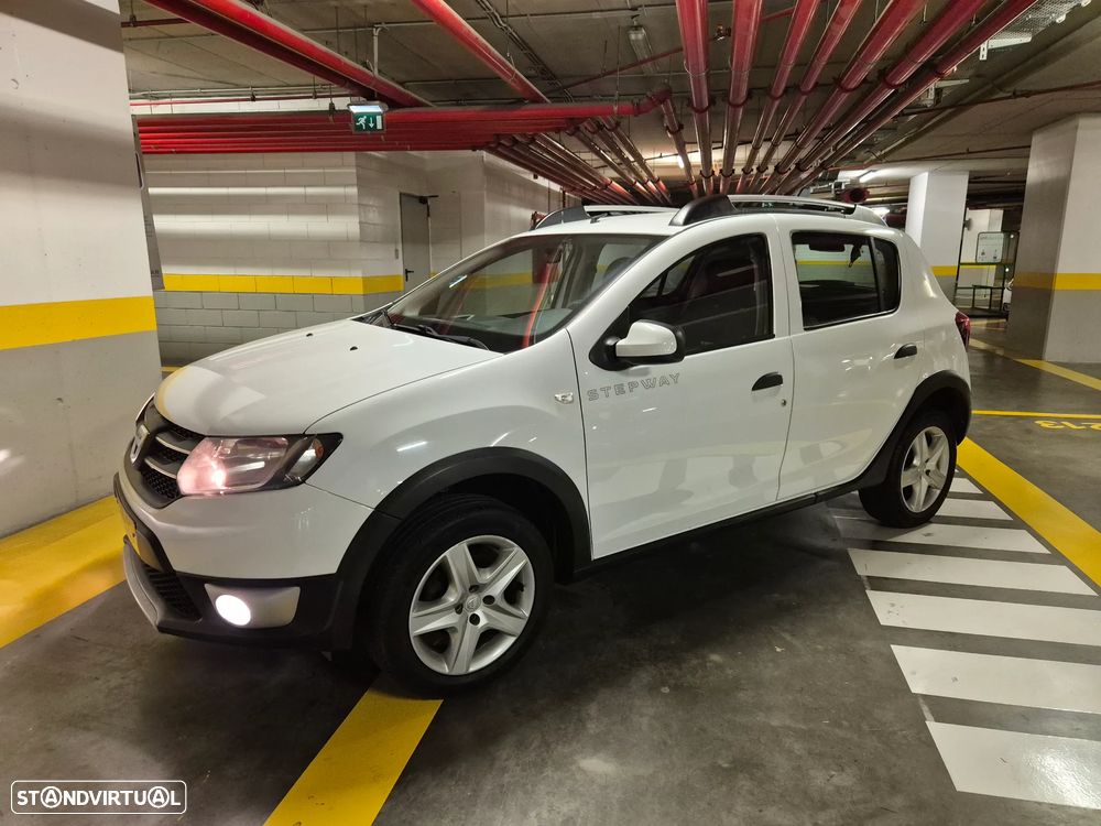 Dacia Sandero 0.9 TCe Stepway - 1