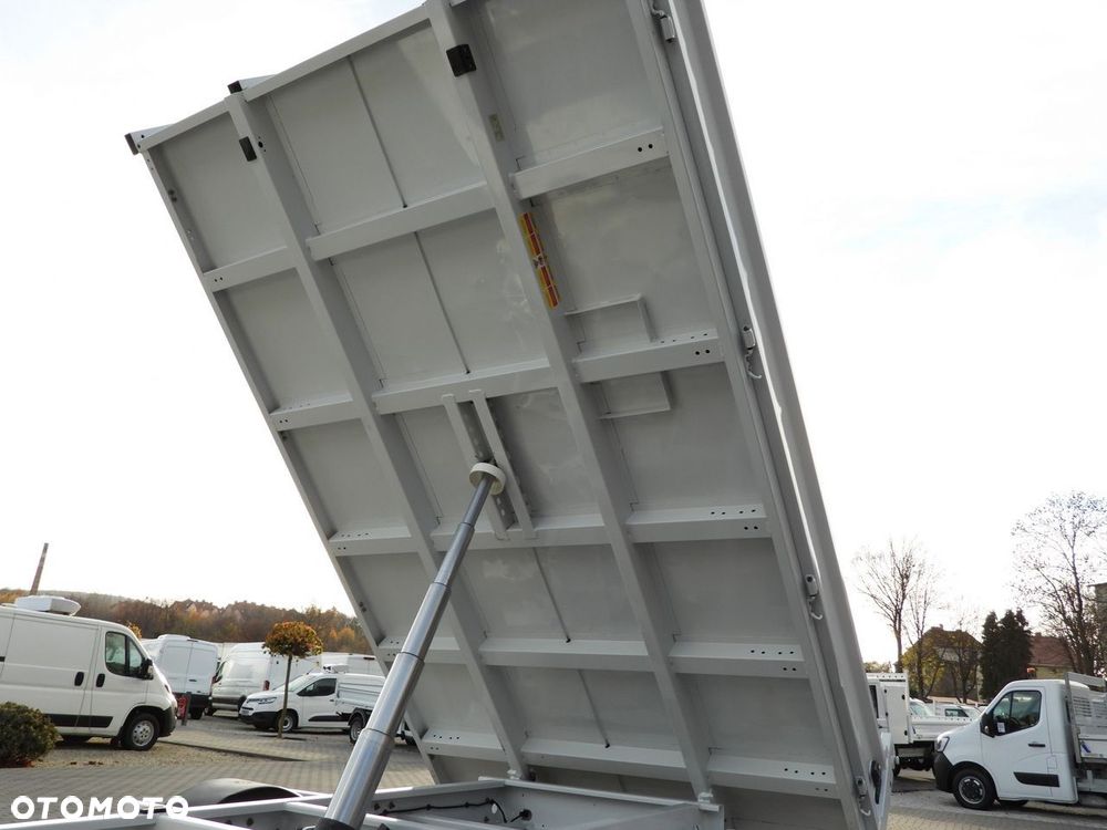 Renault MASTER WYWROTKA PODWÓJNA KABINA DOKA 6 MIEJSC TEMPOMAT LEDY KLIMATYZACJA  145KM - 22