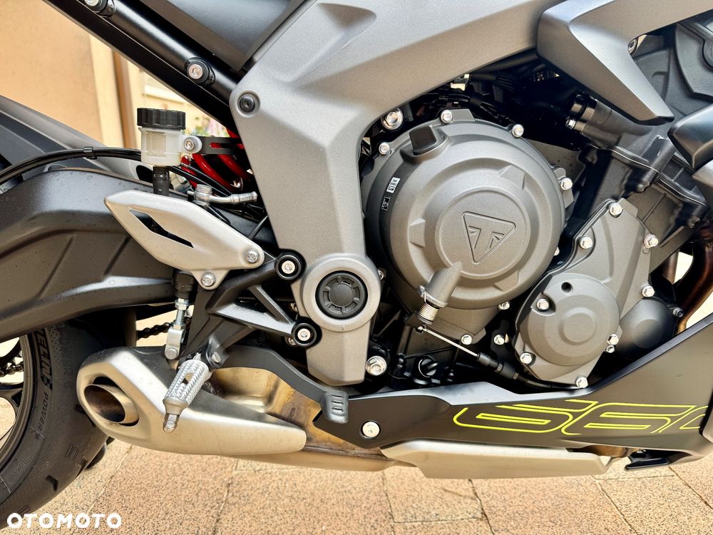 Triumph Daytona - 26