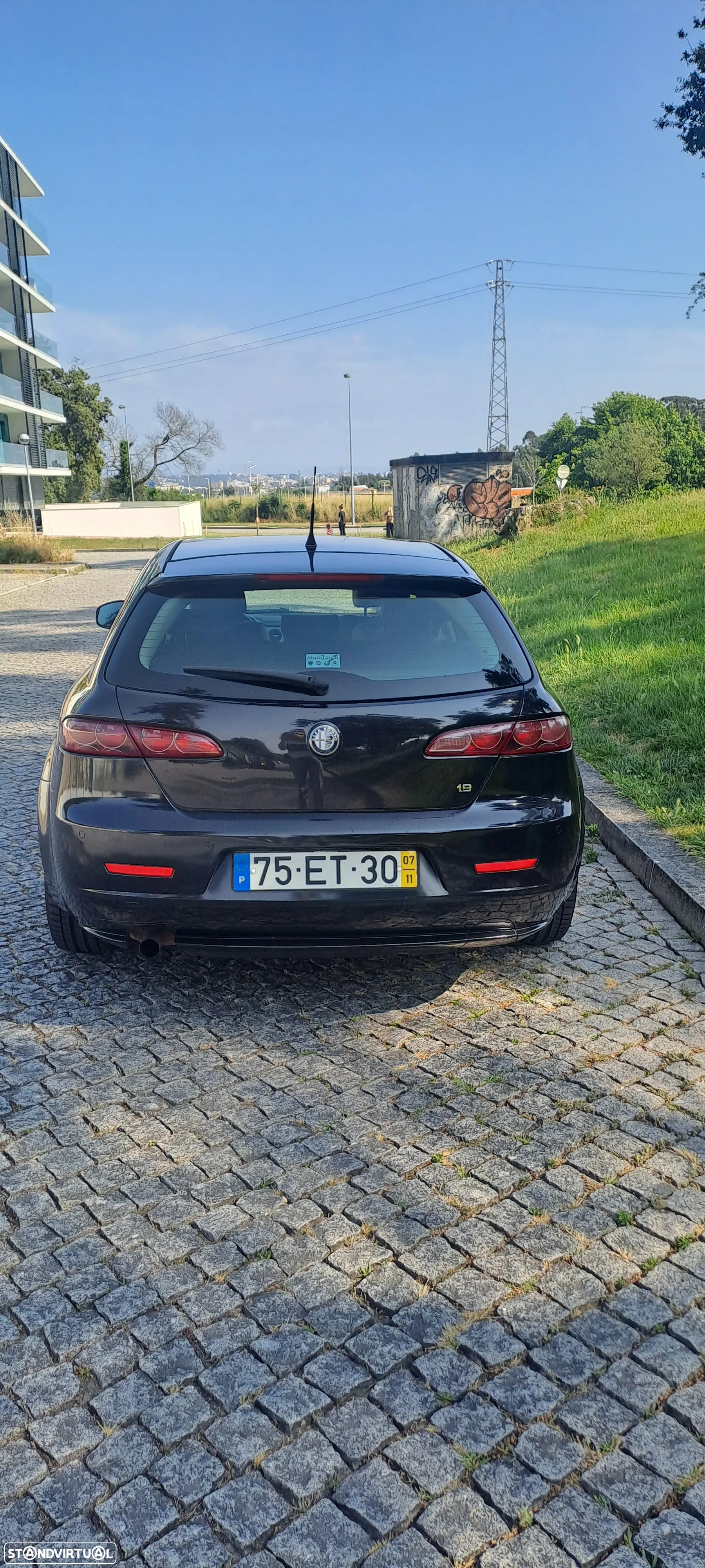 Alfa Romeo 159 Sportwagon 1.9 JTDm 8V Elegante - 3