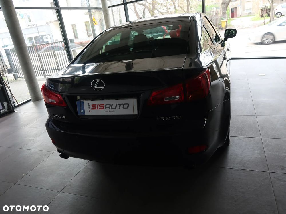 Lexus IS 250 Prestige - 4