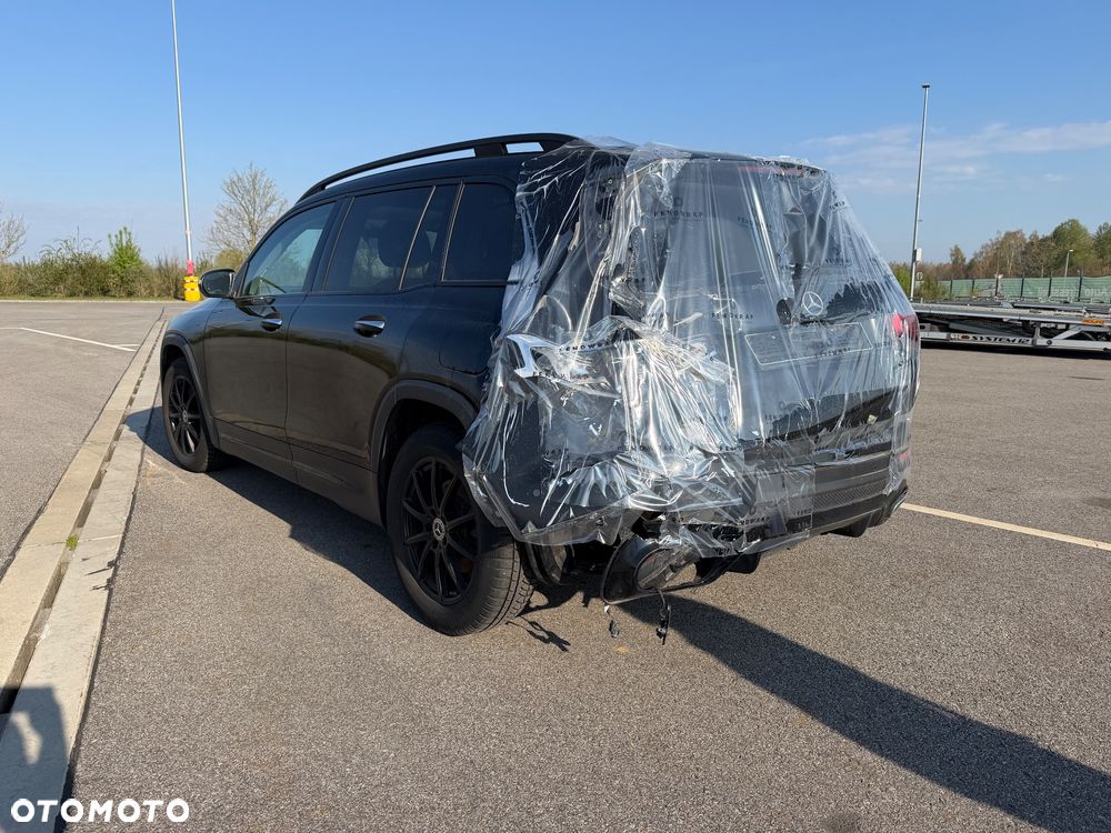 Mercedes-Benz GLB - 8