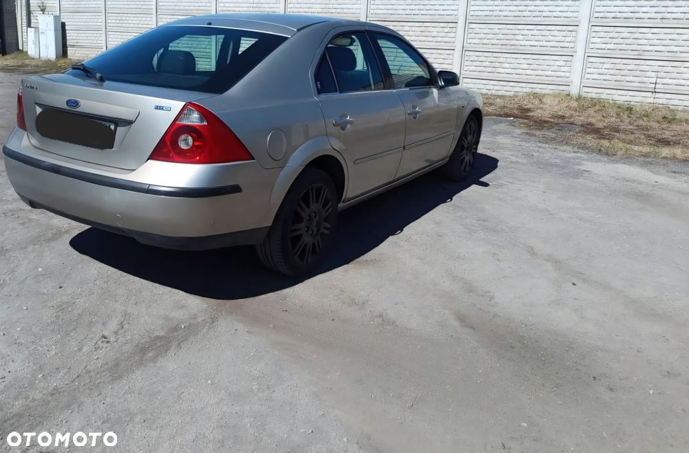 Ford Mondeo - 4