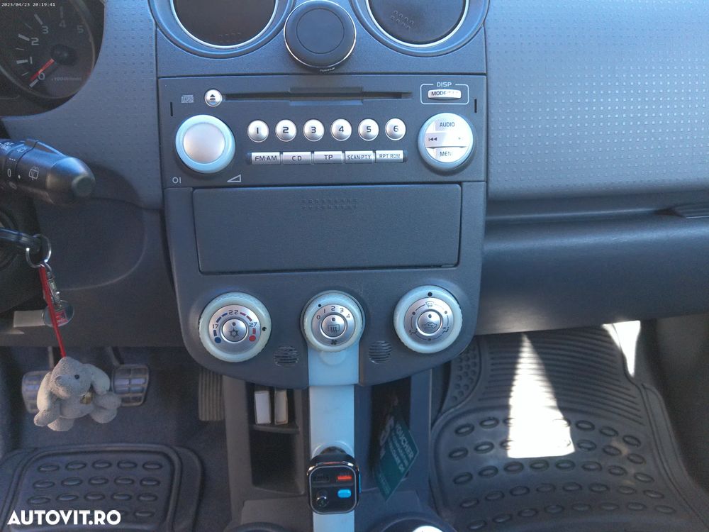 Mitsubishi Colt 1.5 Invite Edition Gold - 9