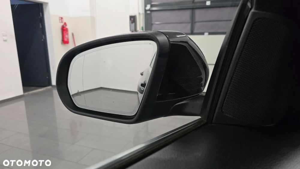 Mercedes-Benz GLC 220 d 4Matic 9G-TRONIC AMG Line Plus - 20