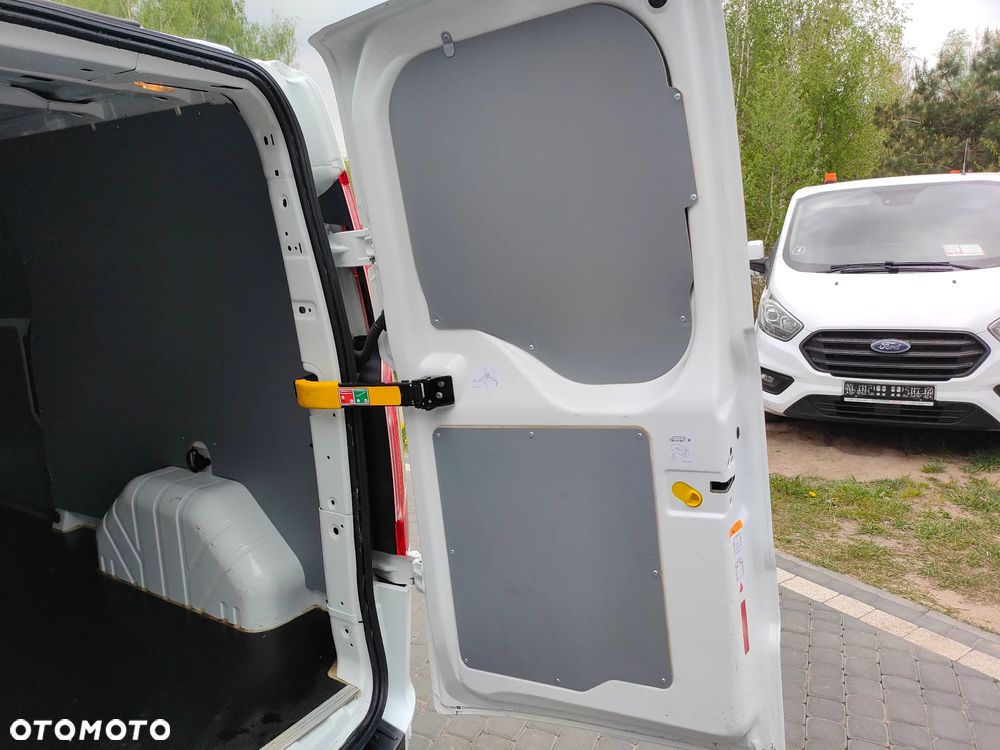 Ford TRANSIT CUSTOM 2021r 2,0 TDCI 130KM L2H1 LONG EURO 6 LEDY CENA BRUTTO VAT 23% - 24