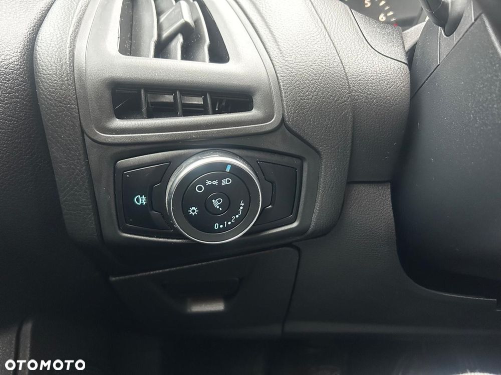 Ford Focus 1.6 Trend - 20