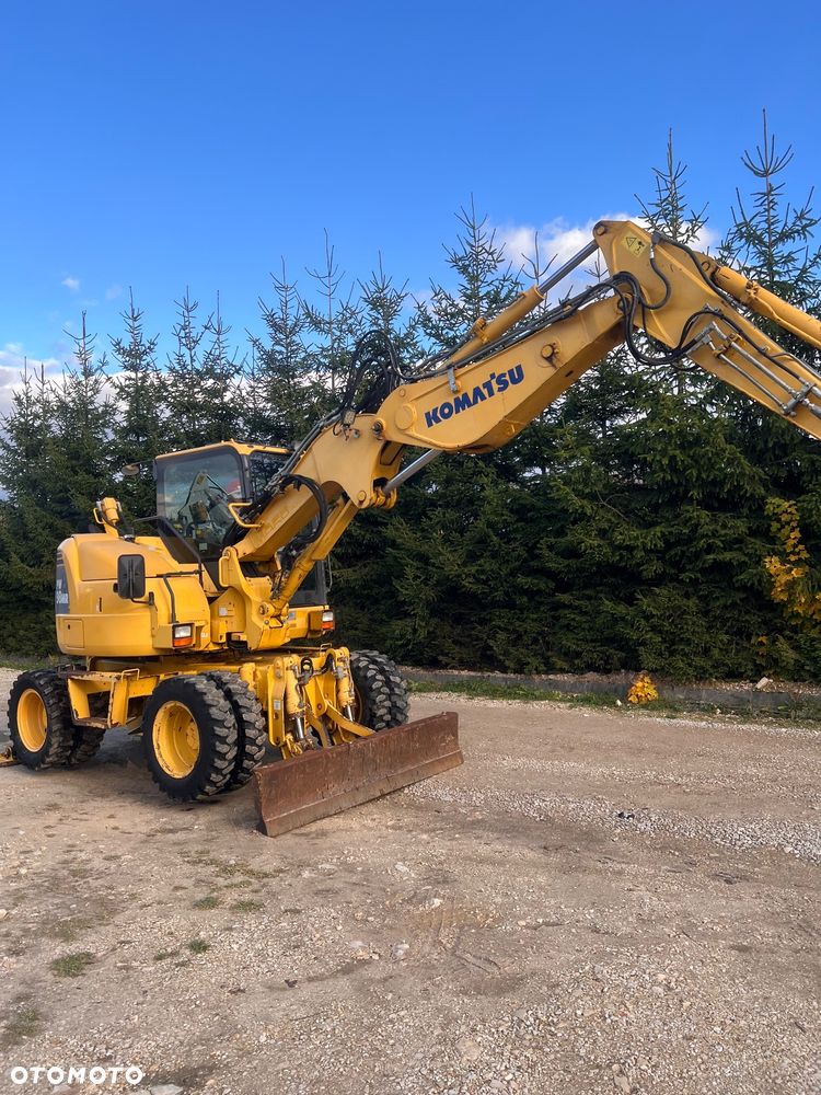 Komatsu Koparka kołowa KOMATSU 10ton PW98MR-8 4x4x4 plug podpory KLIMA 30km/h ramie Long 3xłamane skrętne 2012r bez DPF i ADBLUE 4cyl dodatk wyjścia hydr 51Kw 2osie skrętne pług stopy Cat TEREX Liebherr Wacker Pw 98 mr 8 11 prosto z importu - 39