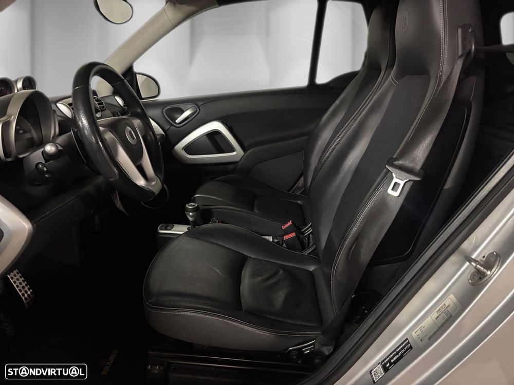 Smart Fortwo Cabrio 1.0 T Brabus Xclusive - 9