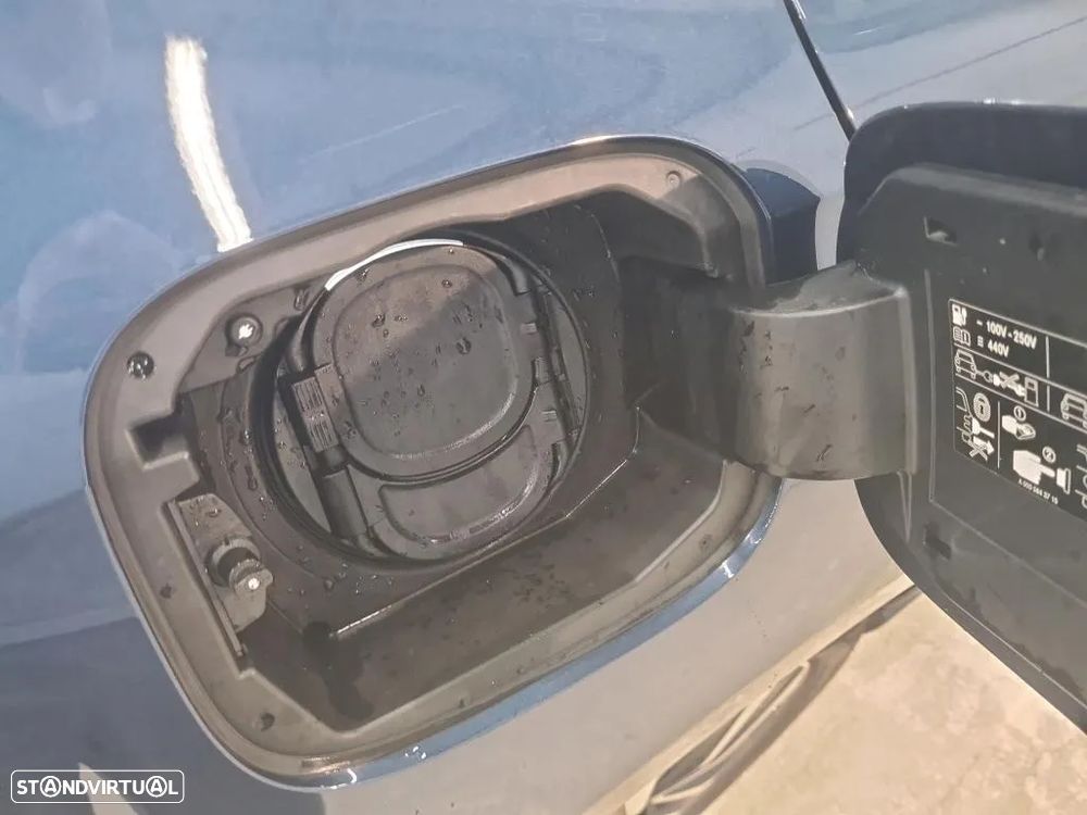 Mercedes-Benz A 250 e Style Plus - 11