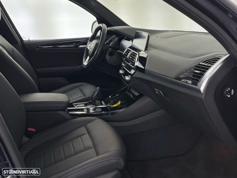 BMW iX3 Inspiring - 23