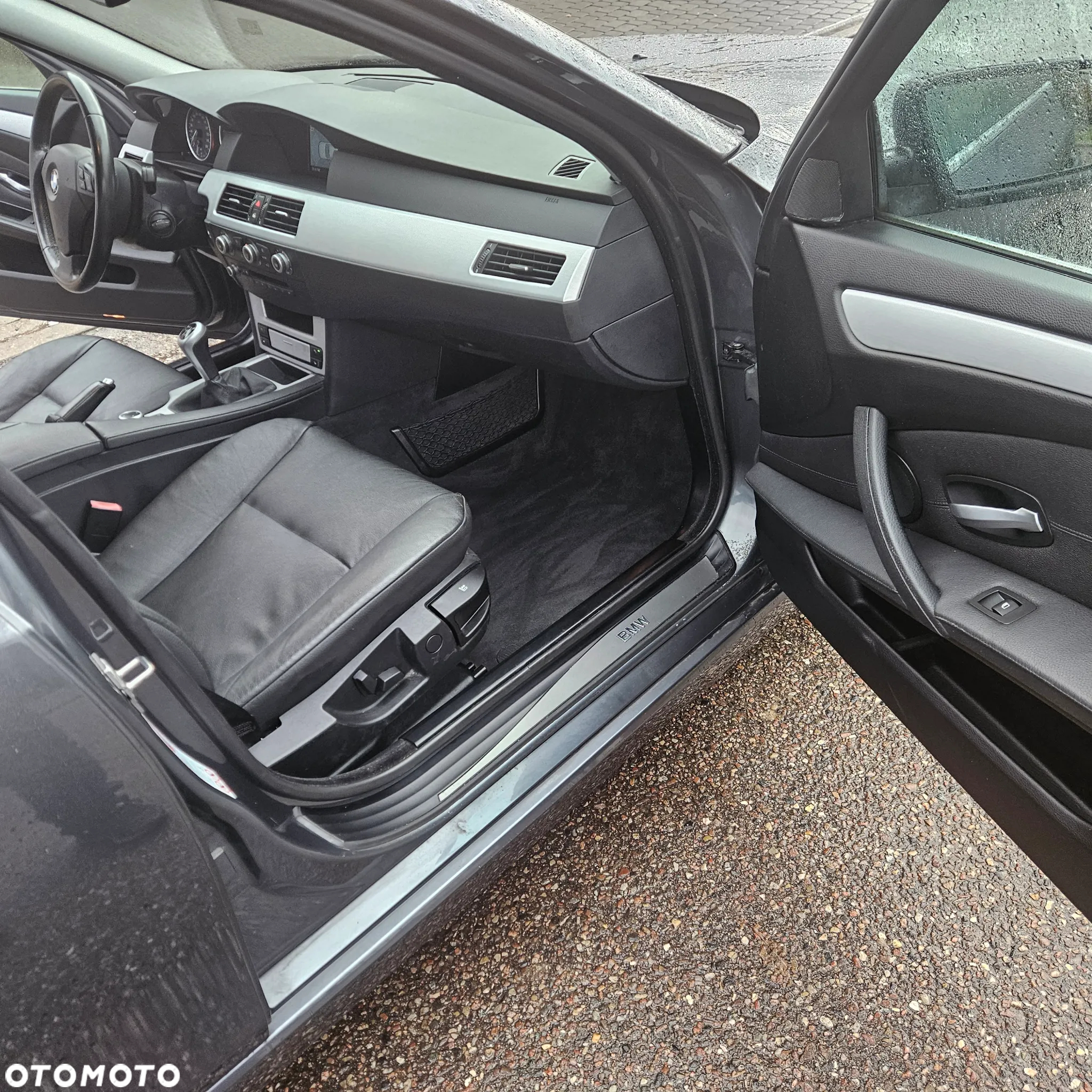 BMW Seria 5 523i - 10