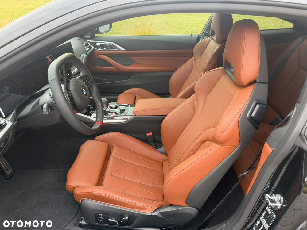 BMW M4 Competition M xDrive - 22