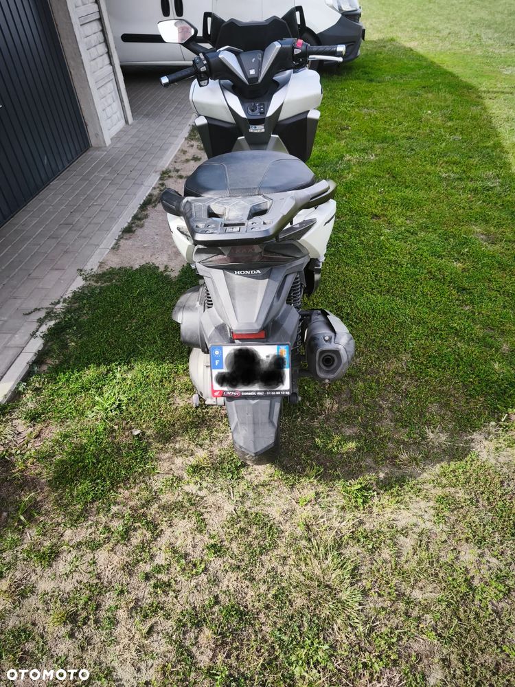 Honda NSS - 19