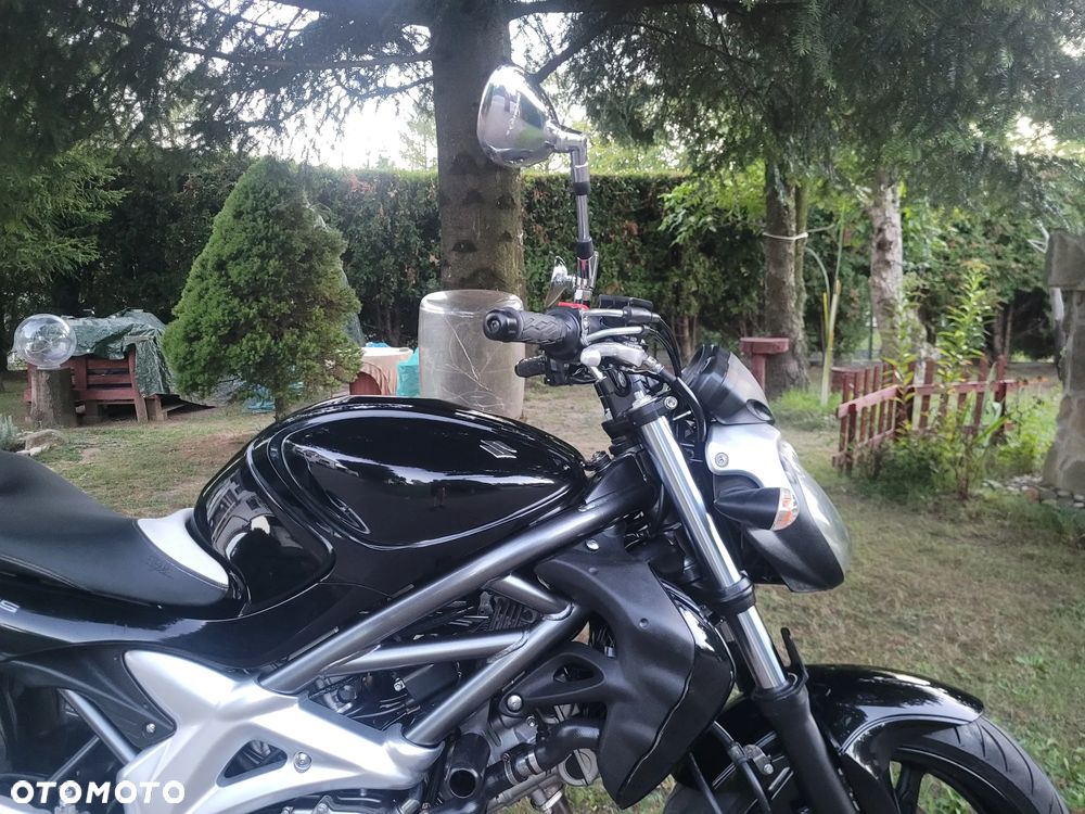 Suzuki Gladius - 6