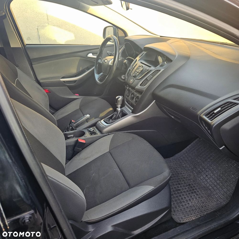 Ford Focus - 10
