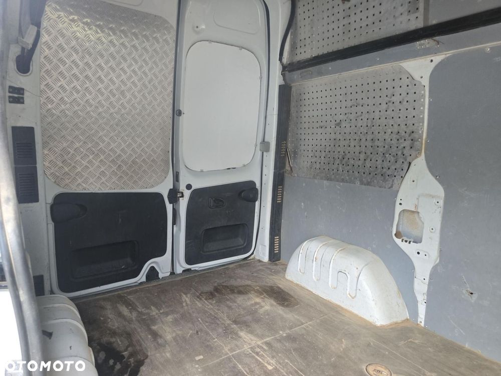 Renault trafic - 18