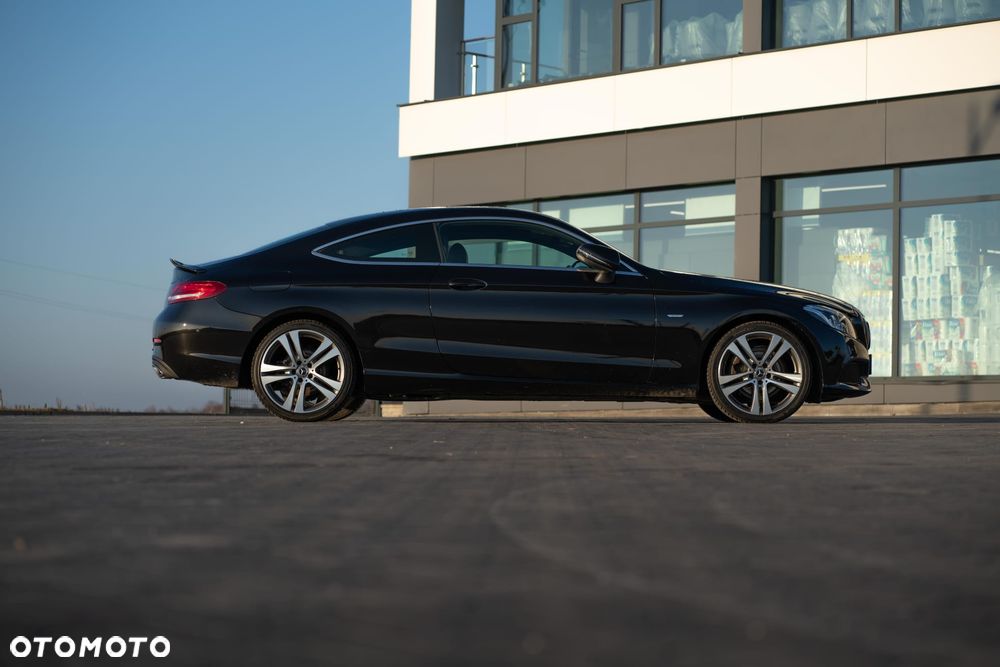 Mercedes-Benz Klasa C 200 7G-TRONIC Edition 1 - 3