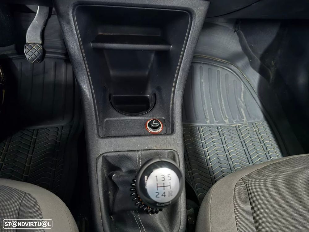VW Up! - 15