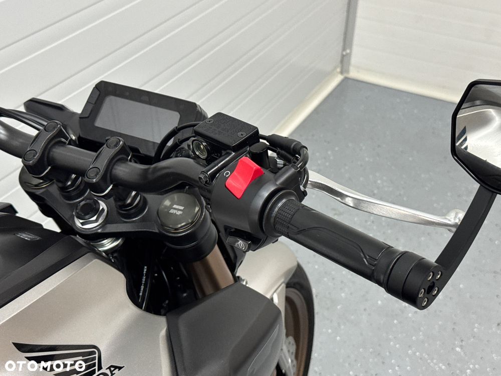 Honda CB - 14