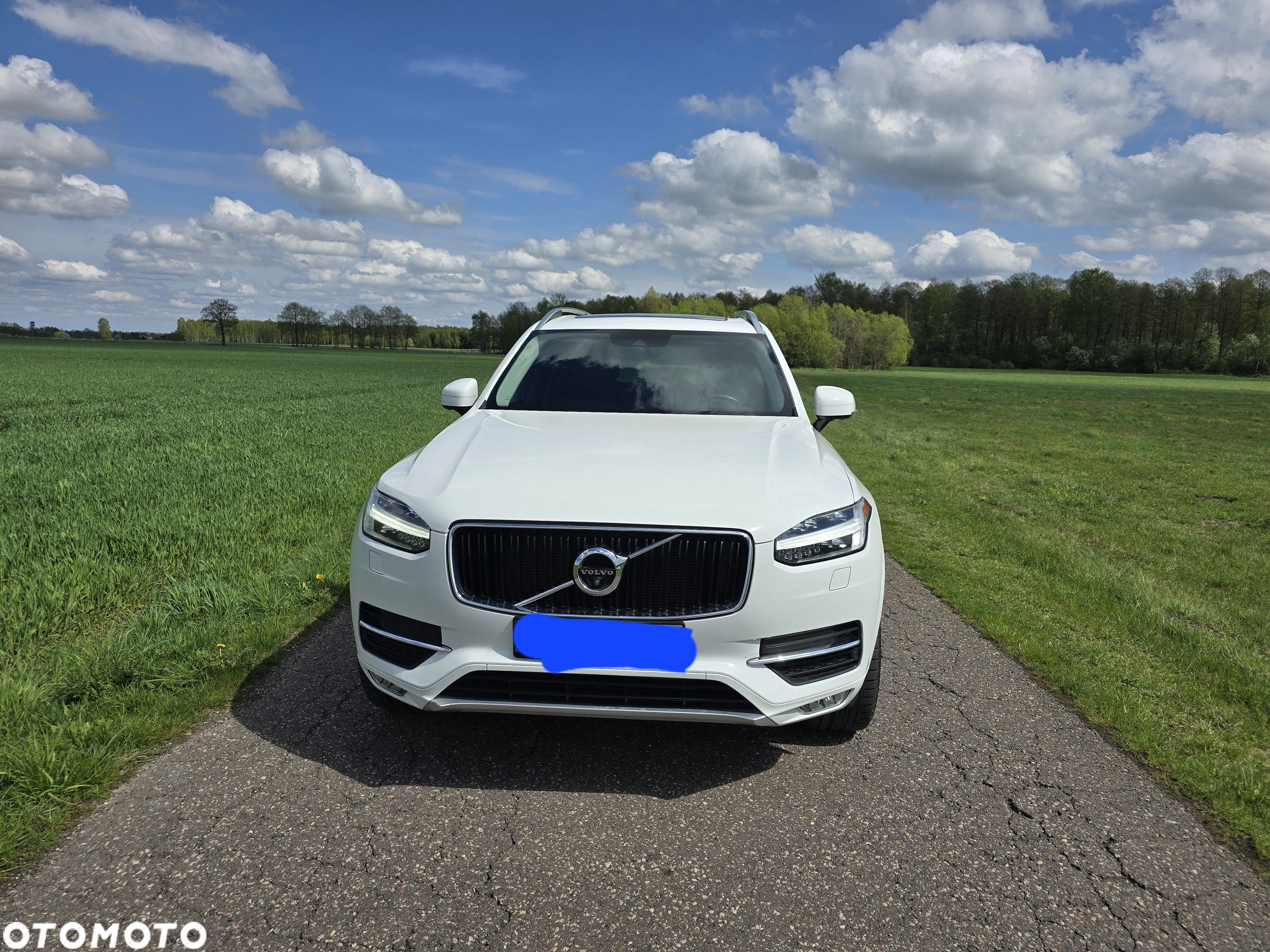 Volvo XC 90 - 1