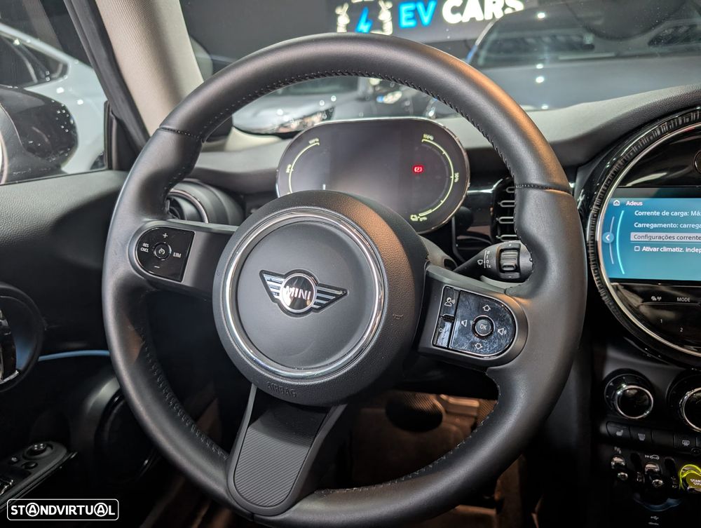 MINI 3 Portas Cooper SE Premium Extra Essential - 13
